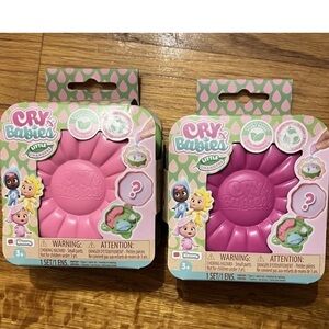 Cry Babies Little Changers Flower Compact with Mini Figures Set of 2